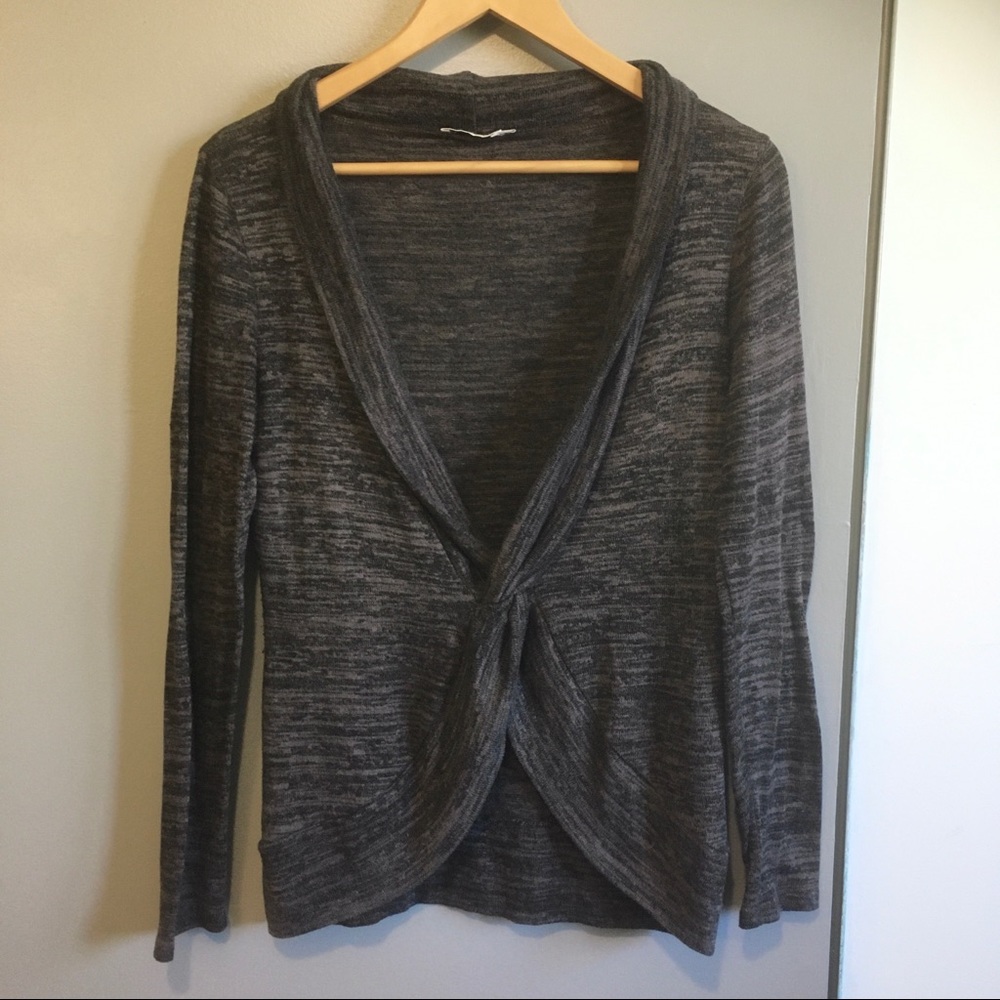 SALE ⚡️3/20⚡️ Revolution cardigan sweater
